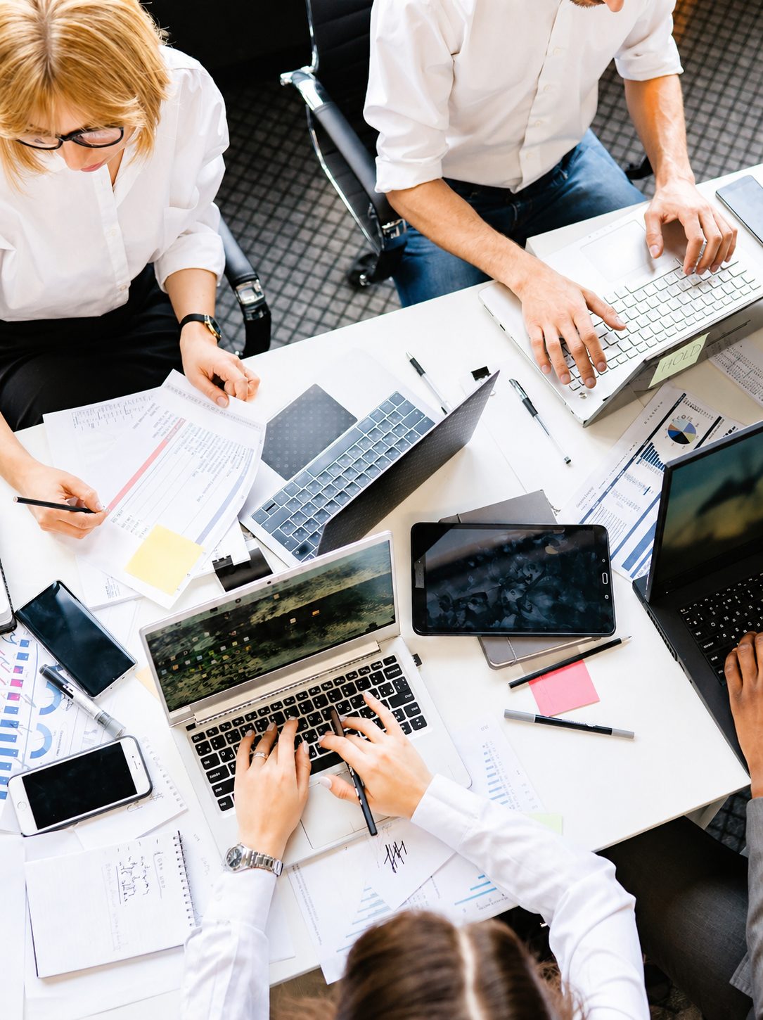 Teemtechy digital marketing team collaborating